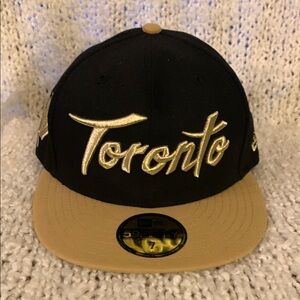 City Edition New Era 59FIFTY Toronto Raptors black and gold cap, size 7, fitted.